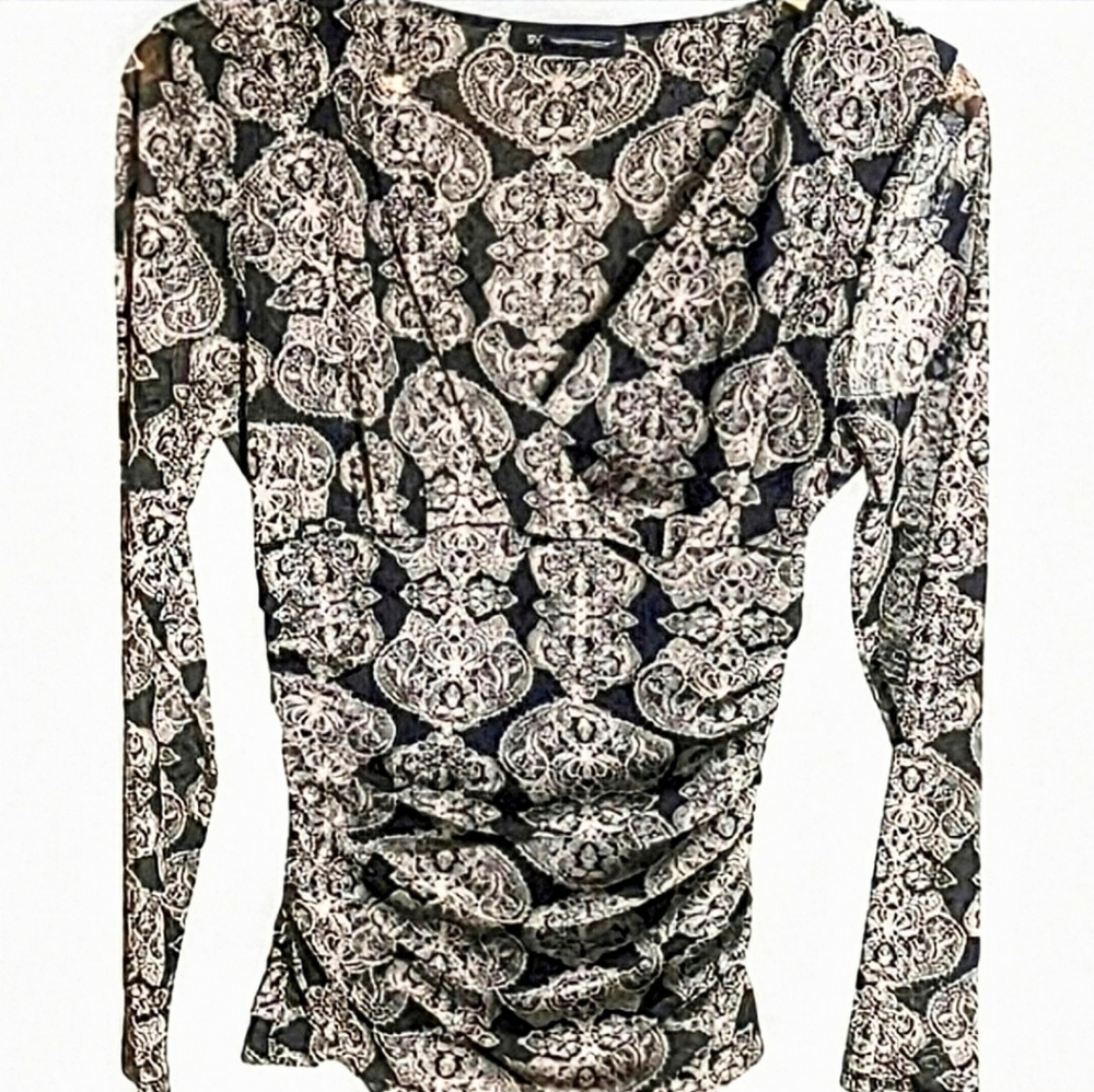 Floral Damask Paisley V-Neck LS Sheer Arm Side Rouching. Sz. L.